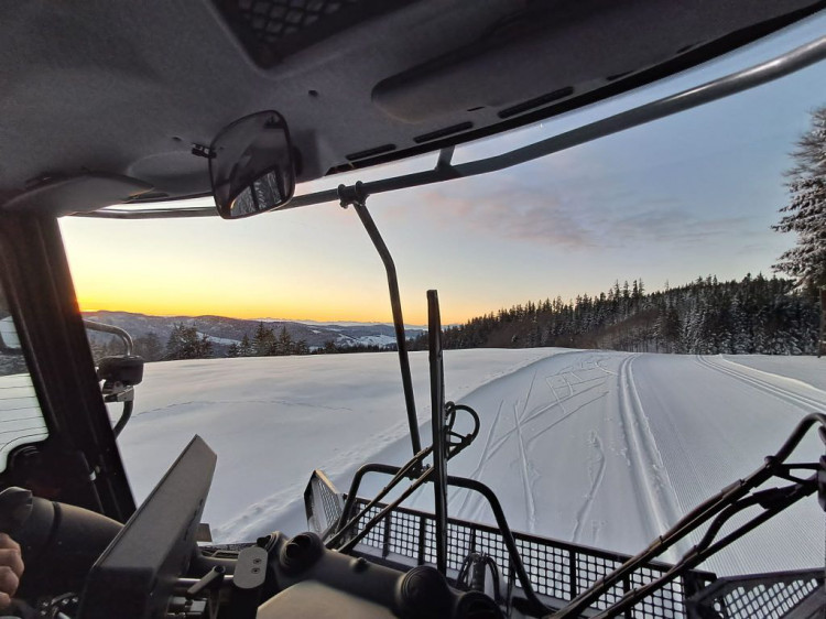 Blick aus dem Pistenbully